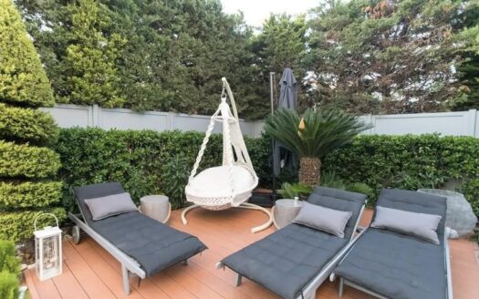 GLYFADA GOLF-LUXURY FURNISHED MAISONETTE