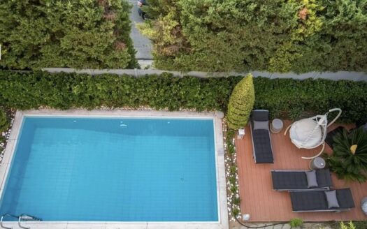 GLYFADA GOLF-LUXURY FURNISHED MAISONETTE