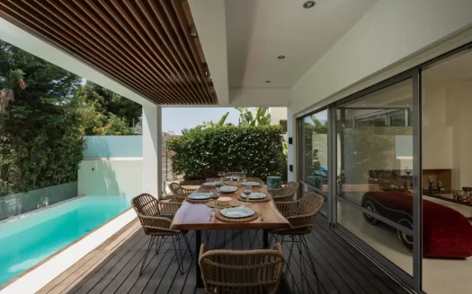 VOULA 2 LEVEL GROUND-FLOOR MAISONETTE