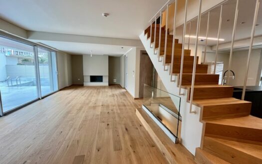 GLYFADA -2 LEVEL MAISONETTE