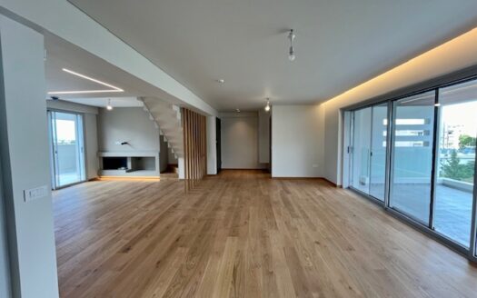 GLYFADA CENTER -2 LEVEL RESIDENCE