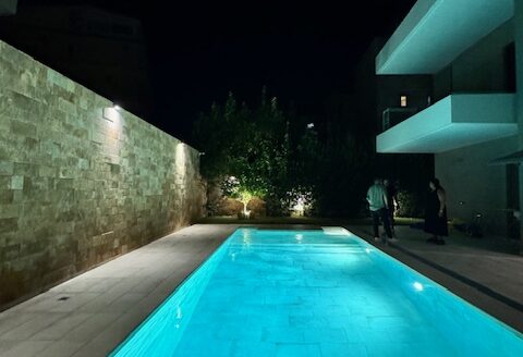 VOULA-SINGLE LEVEL RESIDENCE