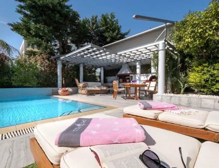 3 LEVEL  RESIDENCE-VOULA
