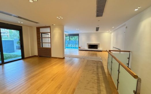 2 LEVEL- LUXURΥ RESIDENCE GLYFADA CENTER