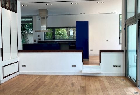 VOULA – 3 LEVEL LUXURY MAISONETTE