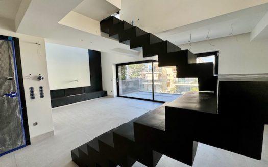 VOULA -2 LEVEL MAISONETTE