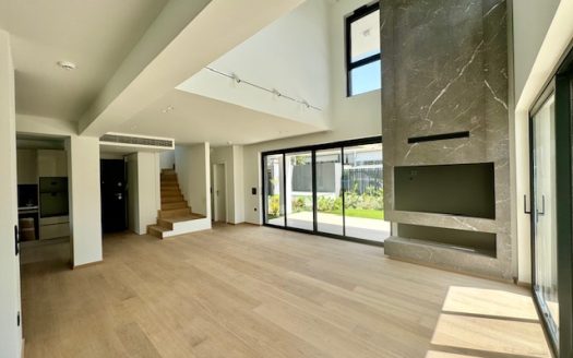 GLYFADA -GOLF 2 LEVEL LUXURY MAISONETTE