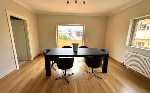 GLYFADA GOLF-LUXURY APARTMENT