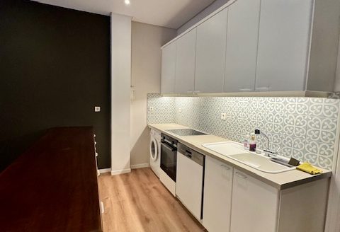 VOULA GROUND-FLOOR APARTMENT