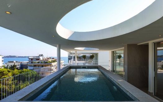 VOULA 2-LEVEL PENTHOUSE WITH SEA VIEW