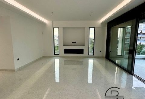 GLYFADA  GOLF -SINGLE LEVEL RESIDENCE  A+