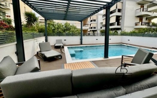 GLYFADA  GOLF -SINGLE LEVEL RESIDENCE  A+