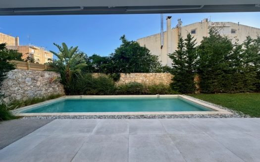 GLYFADA AIXONI-LUXURY MAISONETTE  WITH PRIVATE GARDEN &POOL
