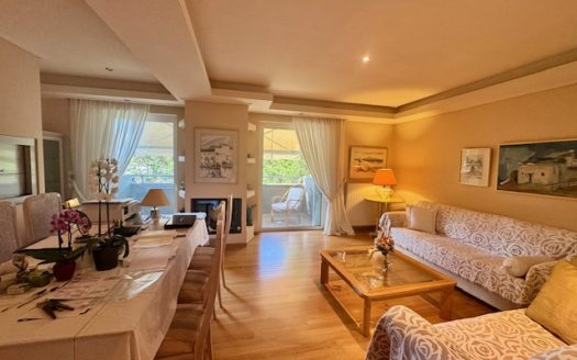 GLYFADA CENTER -2 LEVEL MAISONETTE