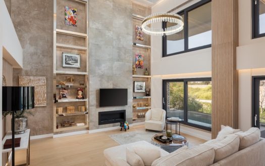 GLYFADA GOLF- 2 LEVEL RESIDENCE A+