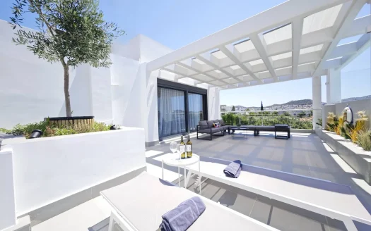 VOULA -TOP FLOOR MAISONETTE WITH SEA VIEW