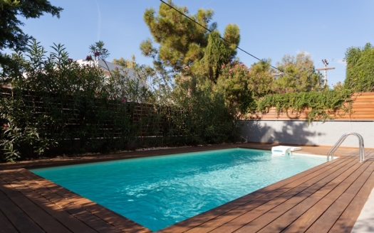GLYFADA CENTER -2 LEVEL MAISONETTE