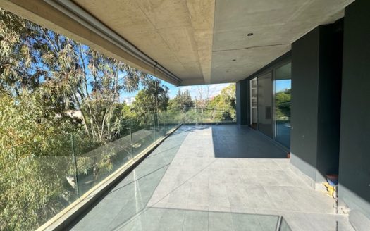ELLINIKO-SINGLE LEVEL RESIDENCE WITH AMAZING VIEW