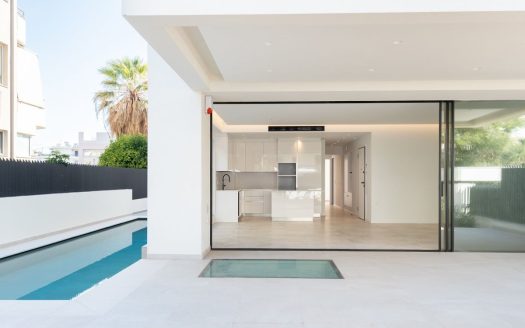 GLYFADA-GOLF-2 LEVEL LUXURY MAISONETTE A++