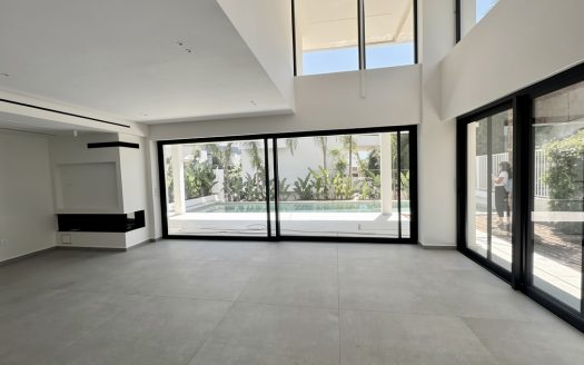 VOULA-LUXURY MAISONETTE A+