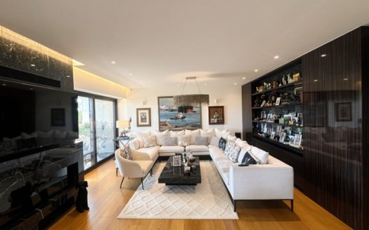 GOLF-APARTMENT  WITH UNOBSTRUCTED  VIEW