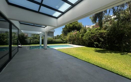 GLYFADA GOLF- 2 LEVEL LUXURY MAISONETTE