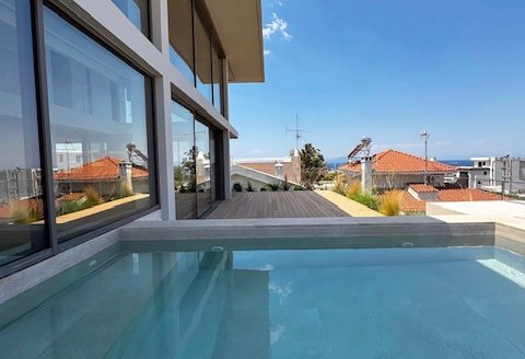 2 LEVEL PENTHOUSE  A+ WITH SEA VIEW